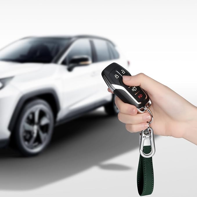 QBUC Genuine Leather Car Keychain,Universal Heavy Duty Metal Key Chain Accessories,Car Fob Key Keychain Holder with 360 Degree Rotatable Snap Swivel and Anti-Lost D-Ring for Men Women(Dark Green)