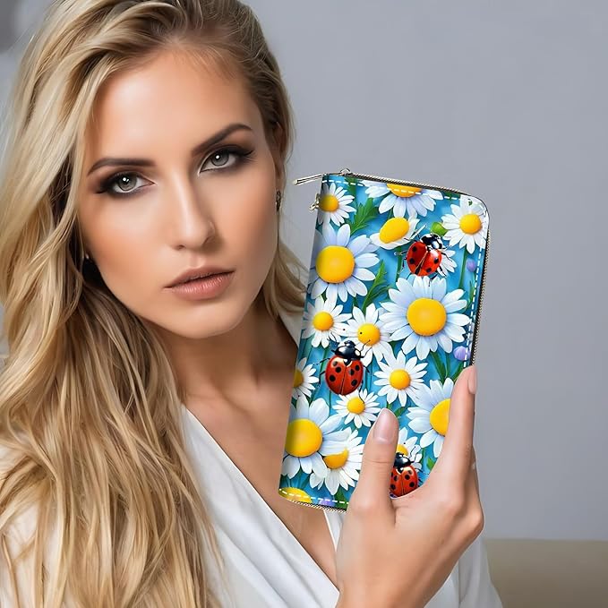 Ladybug on Daisy Flower Print Women Large Capacity PU Leather Zip Around Wallet, Multifunctional Clutch Purse for Cash/Card/Coin/Smart Phone