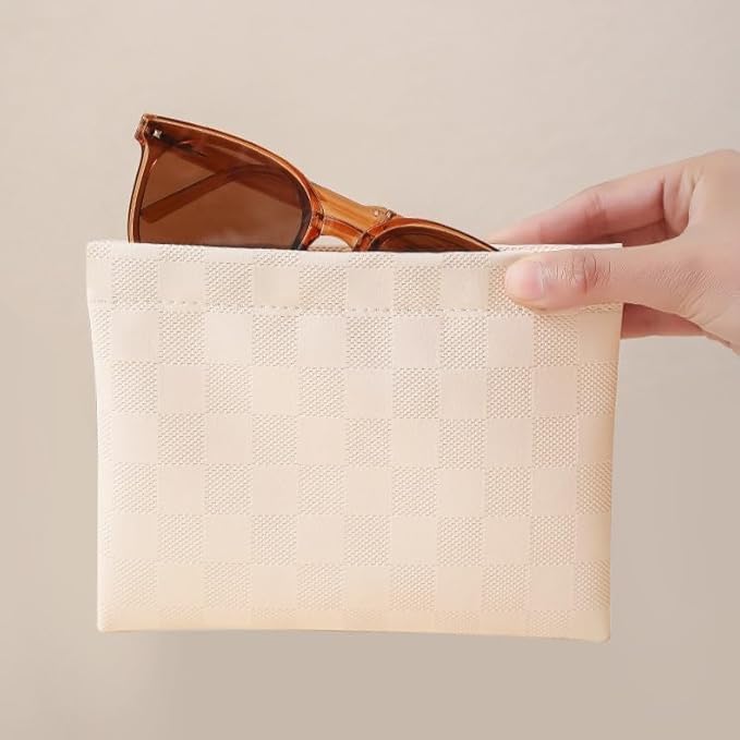 LYDZTION 2 Pieces Checkered Leather Makeup Bag Set for Women, Portable Cosmetic Bag Travel Toiletry Bag Organizer Waterproof Small Makeup Bag Aesthetic Accessories Storage Bag for Women-White