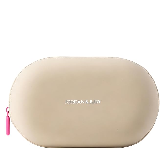 Travistar Silicone Travel Makeup Bag - Medium Toiletry Bag Portable Cosmetic Bag Waterproof Makeup Organizer Bag Small Make Up Pouch Womens Brush Holder Bag with Zipper Closure Khaki