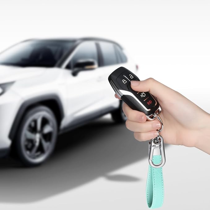 QBUC Genuine Leather Car Keychain,Universal Heavy Duty Metal Key Chain Accessories,Car Fob Key Keychain Holder with 360 Degree Rotatable Snap Swivel and Anti-Lost D-Ring for Men Women(Mint Green)