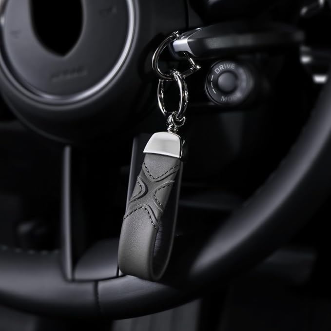 BETTERHUMZ Leather Suede Car Keychain,Key Chain Clip for Alcantara, Anti-Lost D-Ring for Men and Women Car Accessories