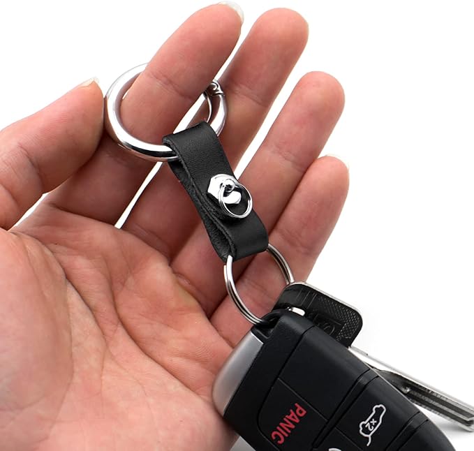 FEYOUN Key Chain Car Key Clip Quick Release Leather Car Keychain for Men and Women - Black Color, with Anti-Lost Ring, Short