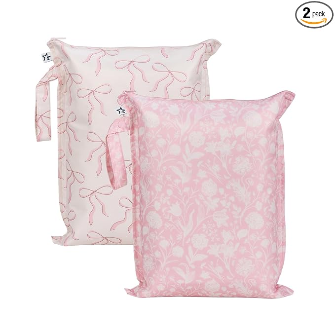 Tiny Twinkle Mess Proof Wet Bags | 2-Pack Reusable Waterproof Wet Bags for Swimsuits | Baby Clothes | Travel & Diaper Bag (Bows,Toile)