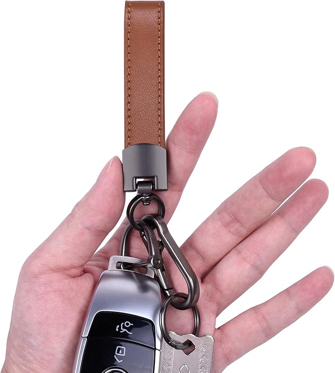 Wisdompro Genuine Leather Car Keychain, Universal Heavy Duty Key Fob Keychain Leather Key Chain Holder for Men and Women