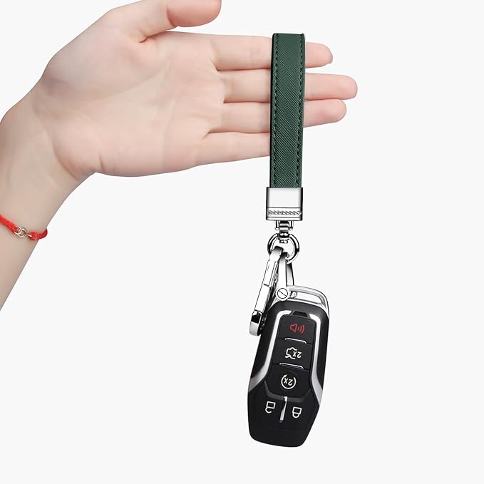 QBUC Genuine Leather Car Keychain,Universal Heavy Duty Metal Key Chain Accessories,Car Fob Key Keychain Holder with 360 Degree Rotatable Snap Swivel and Anti-Lost D-Ring for Men Women(Dark Green)