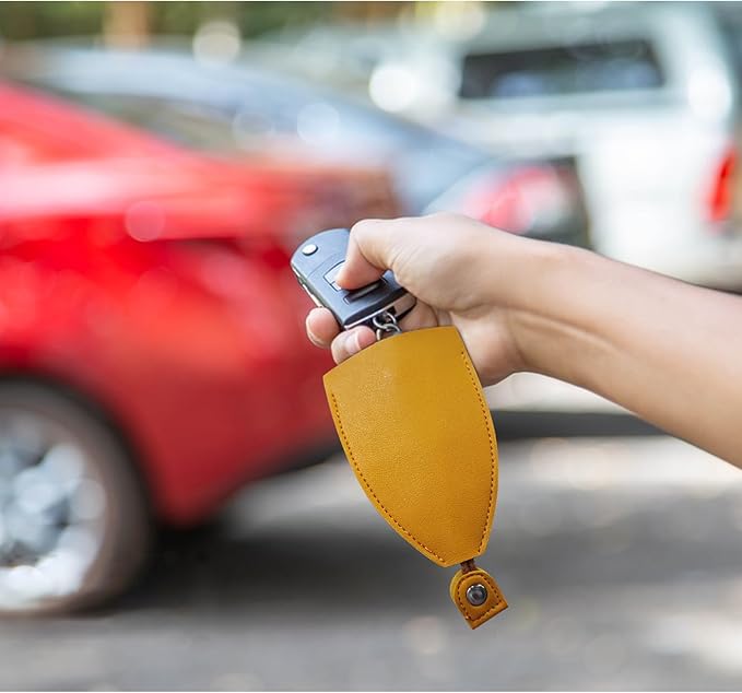 8Pcs Cute Key Fob Case, PU Leather Car Key Case Personalized Pull Out Key Bag Portable Key Pouch for Car Keys