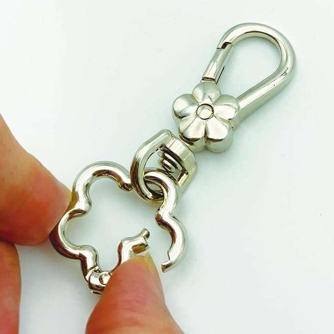 Metal Keychains for Women Men, 2PCS Cute Flower Shape Quick Release Key Chain Bag Charms Car Keychain Holder Clip