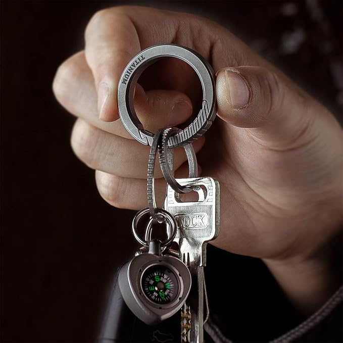 TISUR Titanium Keychain Rings, Split Side Pushing Key Rings Heavy Duty Black Key Ring For Key Chain Carabiner Dog Tag Ring