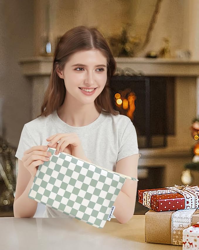 Narwey Small Makeup bag for Purse, Small Makeup Pouch for Purse Cosmetic Bag with Zipper, Cute Make up Pouch for Women Girls (Mint Green Checkerboard)