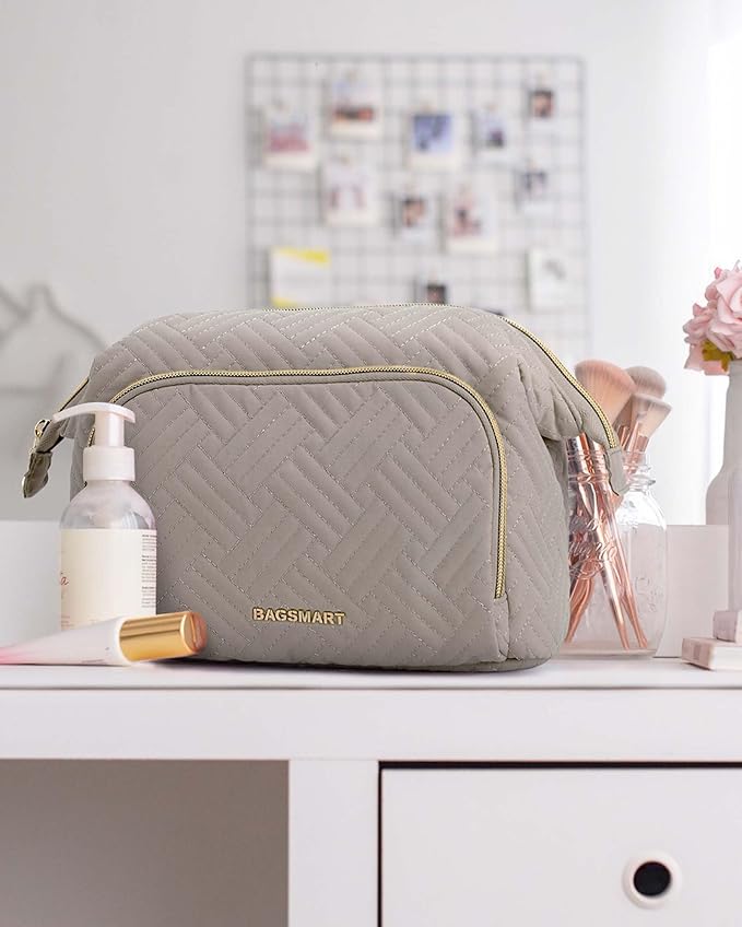 BAGSMART Travel Makeup Bag, Cosmetic Bag Small Make Up Organizer Case,Wide-open Pouch for Women Purse for Toiletries Accessories Brushes,Large Tranquil Gray