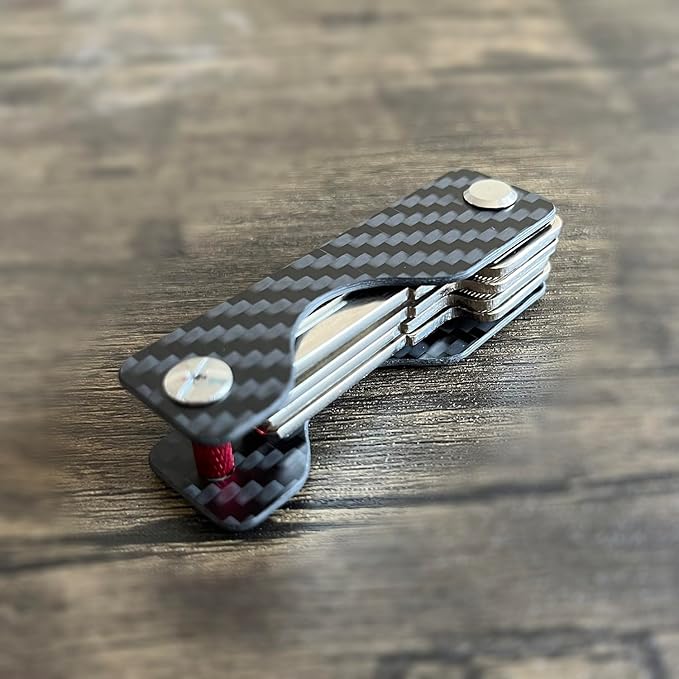 Leeuoe 2 Pack Carbon Fiber Compact Key Holder,Pocket key Chain Organizer(3-7 Keys), Black
