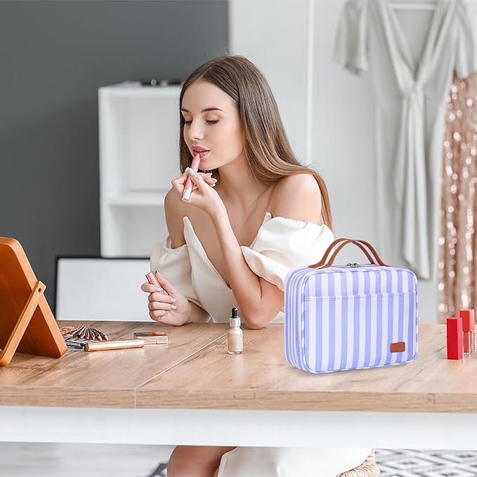 Bosidu Hanging Travel Toiletry Bag,Large Capacity Cosmetic Travel Toiletry Organizer for Women with 4 Compartments & 1 Sturdy Hook,Perfect for Travel/Daily Use/Christmas