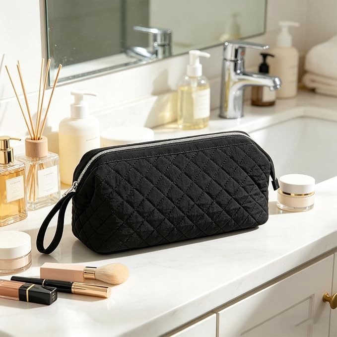 Stratalife Quilted Hair Tools Travel Bag with Polishing Cloth Compatible with Dyson Airwrap Shark Flex Style, Portable Toiletry Bag Hair Dryer Curling Iron Carrying Case Travel Essentials Black