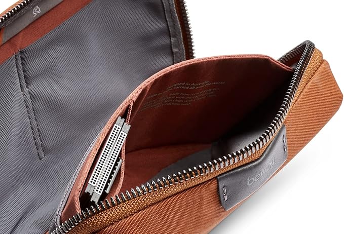 Bellroy Tech Kit Compact (Tech Accessories Organizer, Zipper Pouch) - Bronze