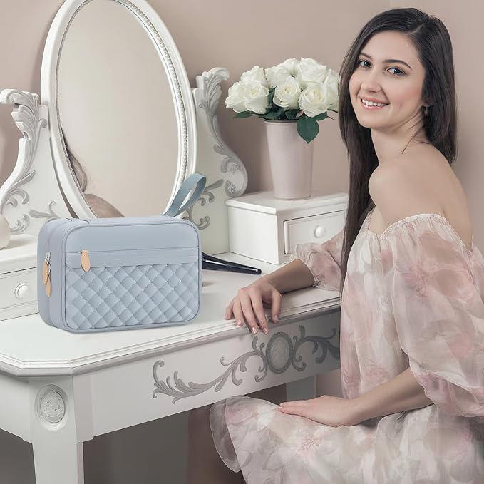 Vankor Travel Toiletry Bag for Women with Hanging Hook, Waterproof TSA Approved Cometic Toiletry Bag Organizers Leakproof Make up Bags for Women Blue