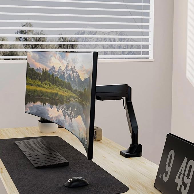 MotionArc??Single Balanced Monitor Arms | Effortless Adjustment | Internal Spring Mechanism | Outstanding Flexibility | 180 Degree Rotation | Fit Screen Size 17" - 32" | Computer Display Arm | Black