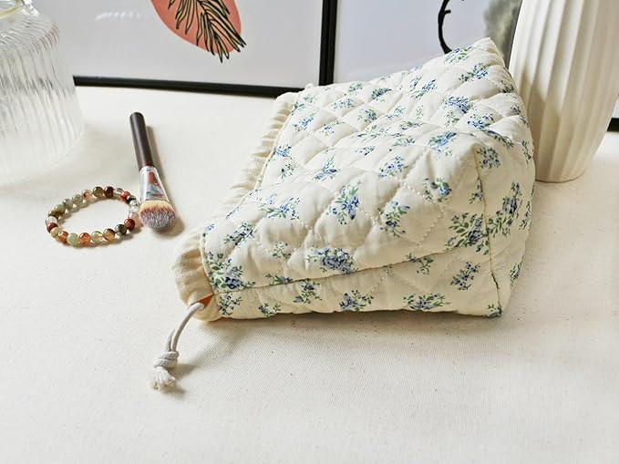HAPPYHEIDI Large Floral Quilted Cotton Drawstring Makeup Bag Compartment Cosmetic Toiletry Accessory Travel Pouch Purse Organizer, Blue Gourd