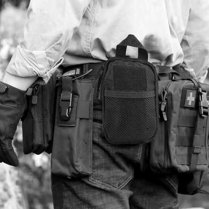 YAPJEB Tactical Flashlight Pouch Holster, Rotatable Flashlight Holder Belt Clip Torch Carry Case for Police Military Security Belt Accessories