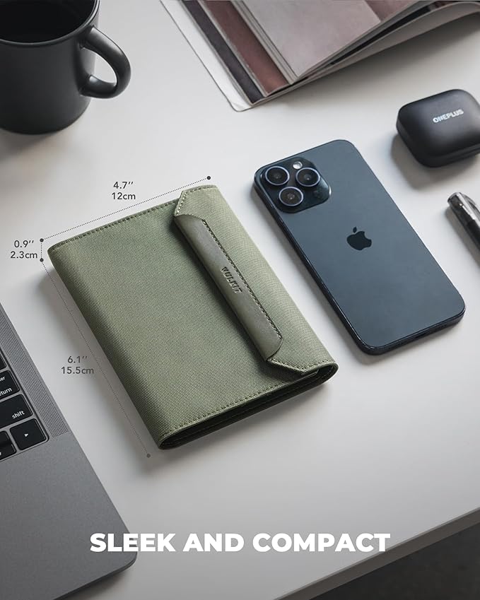VULKIT RFID Blocking Leather Passport & Card Holder, Dual Person Travel Passport Wallet with Secure Magnetic Closure, Green