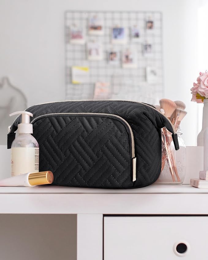 BAGSMART Travel Makeup Bag, Cosmetic Bag Small Make Up Organizer Case,Wide-open Pouch for Women Purse for Toiletries Accessories Brushes Black