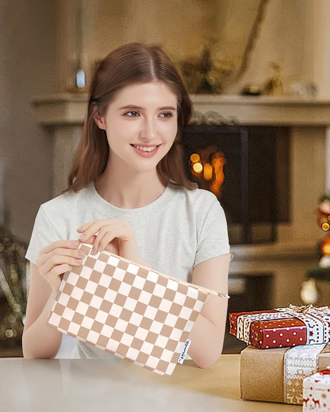 Narwey Small Checkered Makeup Bag for Purse Small Cosmetic Bag Women Travel Makeup Pouch Zipper Pouch (Light Checkerboard)
