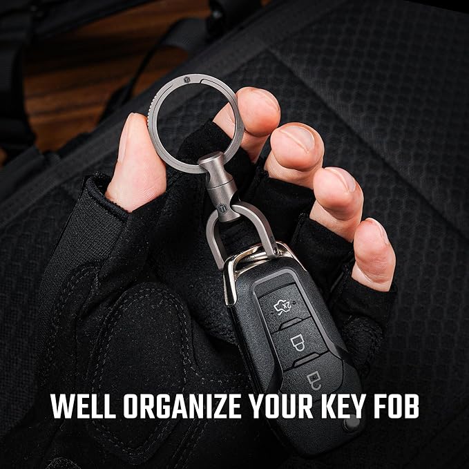 KeyUnity KM13 Swivel Keychain with D Ring Key Shackle, Titanium Rotatable Key Organizer