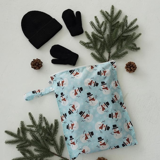Tiny Twinkle Mess Proof Wet Bags | 2-Pack Reusable Waterproof Wet Bags for Swimsuits | Baby Clothes | Travel & Diaper Bag (Christmas Set)