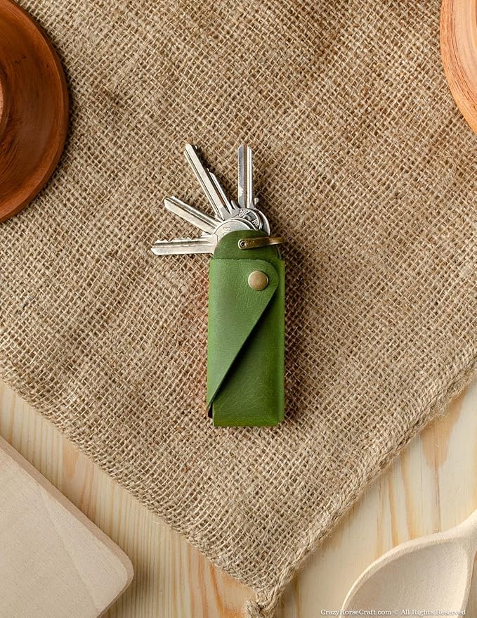 Crazy Horse Craft, Leather Key Holder, Keychain, Minimalist Keyring, Fob, EDC Organizer Cover Sleeve Finder Bag Tag Case