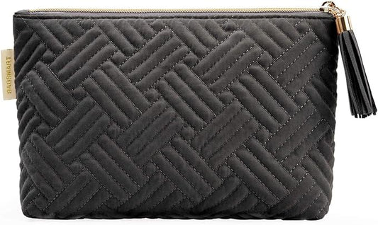 BAGSMART Small Cosmetic Bag, Elegant Roomy Makeup Bags,Great Gifts for Women,Travel Waterproof Toiletry Bag Accessories Organizer Gifts(Black-1pcs)