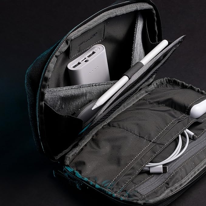 Incase A.R.C Accessory Organizer - Electronic Organizer Travel Case + Cord Storage - Efficient Cable Management - Compact & Durable Electronics Organizer, Black (10 x 3 x 2 in)