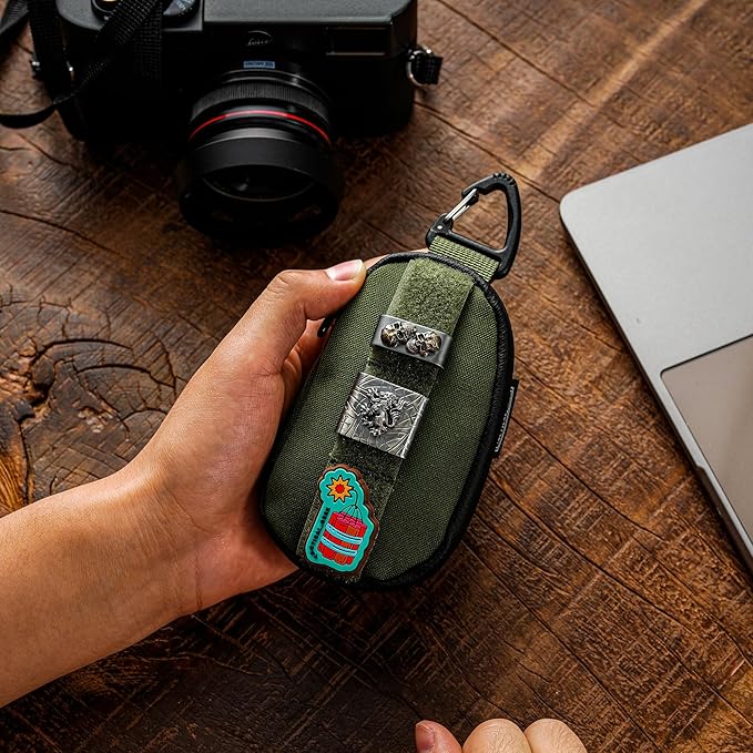 TACTICAL GEEK Storage A7 EDC Key Chain Case, Custom Carabiner, Mini Key Organizer, Portable Zippered Case for Daily Carry Green