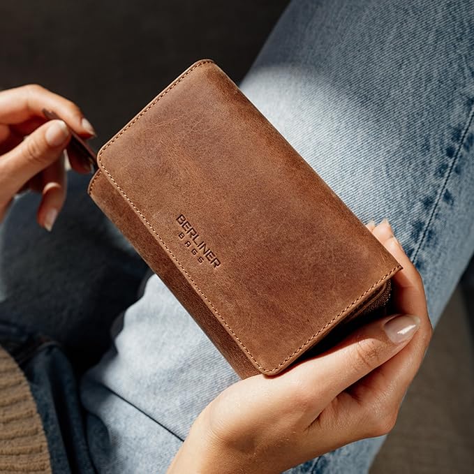 BERLINER BAGS Vintage Genuine Leather Wallet Vienna, RFID Blocking Credit Card Holder, Trifold Clutch Purses, Zip Around Womens Wallet for 19 cards, ID window, Bills, Coins - Brown