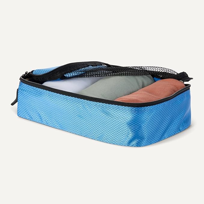Amazon Essentials 4-Piece Space-Saving Packing Cubes Travel Accessories Set, Suitcase Organizer with Double Zipper, Mesh Top, Small, Sky Blue (Previously Amazon Basics)