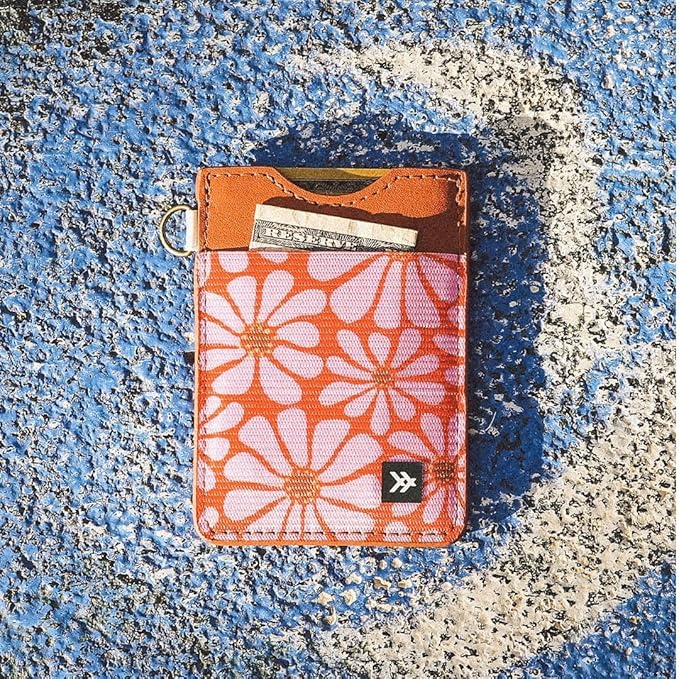Thread Wallets Ultra Slim Minimalist Leather Card Holder Wallet (Emmeline)