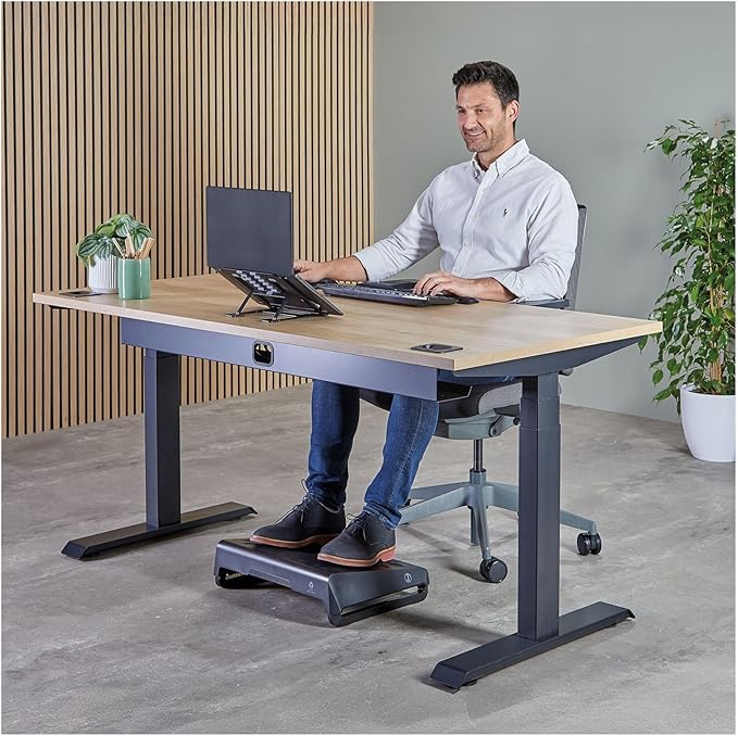 Fellowes Alumia??Portable Laptop Stand ??Black ??Height and Angle Adjustable Laptop Riser, Ergonomic and Foldable Aluminium Design for Home, Office or Hybrid Working, Made from Recycled Materials