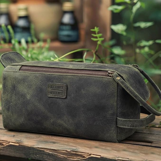 LEATHER VILLAGE Genuine Leather Travel Toiletry Bag - Water-Resistant Dopp Kit for Toiletries, Large Shaving Bag & Bathroom Organizer - Gift for Men & Women - Olive