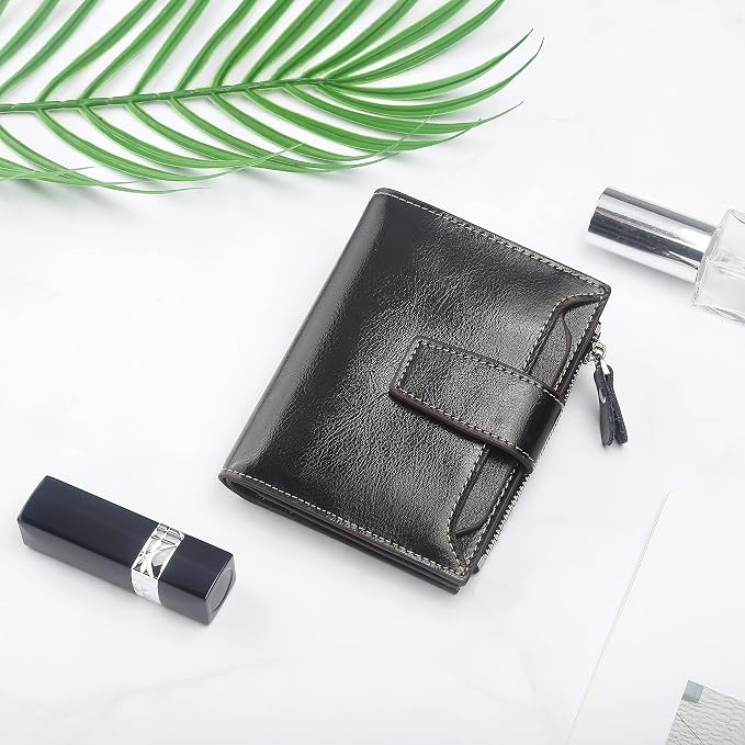 Lavemi Small Compact Women Wallet RFID Blocking Genuine Leather Bifold Purse with ID Windows