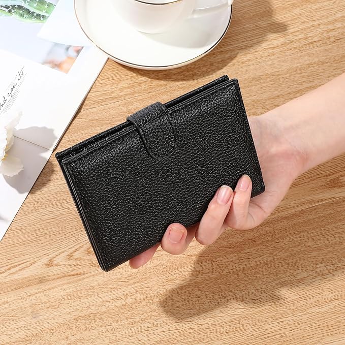 Passport Holder Wallet for Women,RFID Blocking Zippered Coins Pocket and Cash Slot Slim Compact Travel Wallet Passport Cover Case