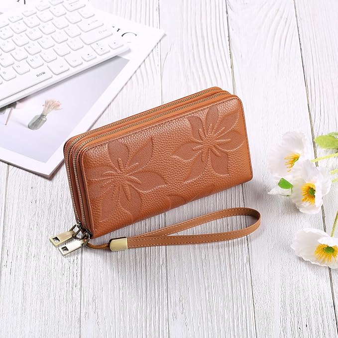 GAEKEAO Wallet for Women Clutch RFID Blocking Wristlet Leather Purse Large Capacity Credit Card Holder with Grip Hand Strap
