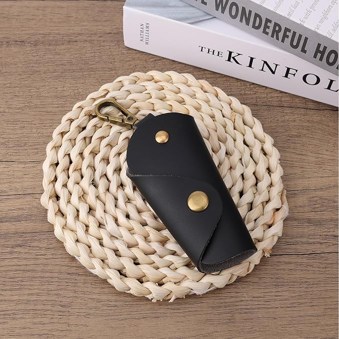 BOXOB Leather Wrap Key Chain, 5.51x1.97x1.1in Black Key Holder Organizer with Keychain Compact & Stylish Portable Protective Leather Keychain Cover Pouch Case Sleeve Silencer