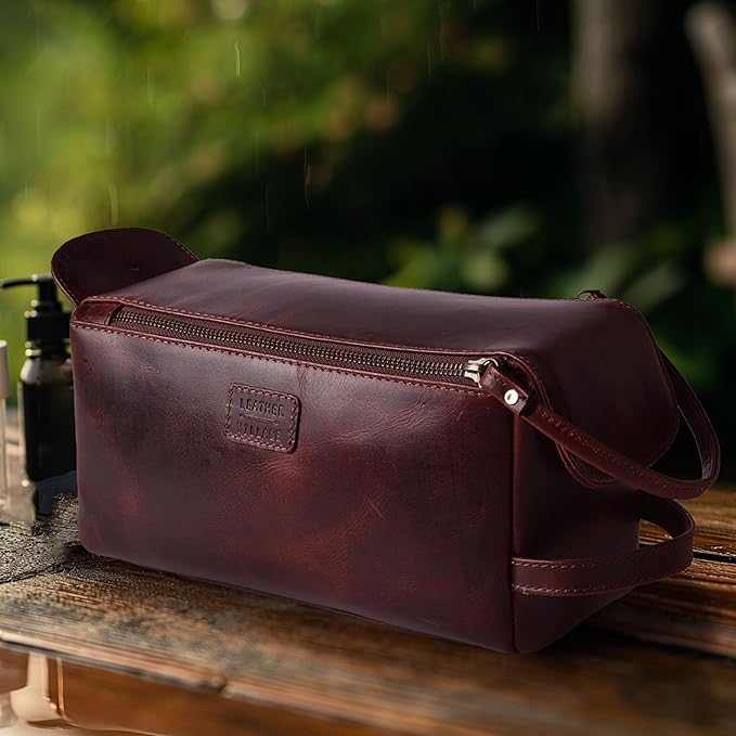 LEATHER VILLAGE Genuine Leather Travel Toiletry Bag - Water-Resistant Dopp Kit for Toiletries, Large Shaving Bag & Bathroom Organizer - Gift for Men & Women - Cherry Brown