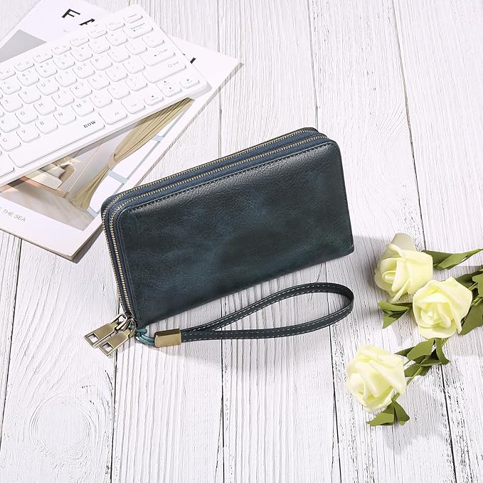 GAEKEAO Wallet for Women Clutch RFID Blocking Wristlet Leather Purse Large Capacity Credit Card Holder with Grip Hand Strap