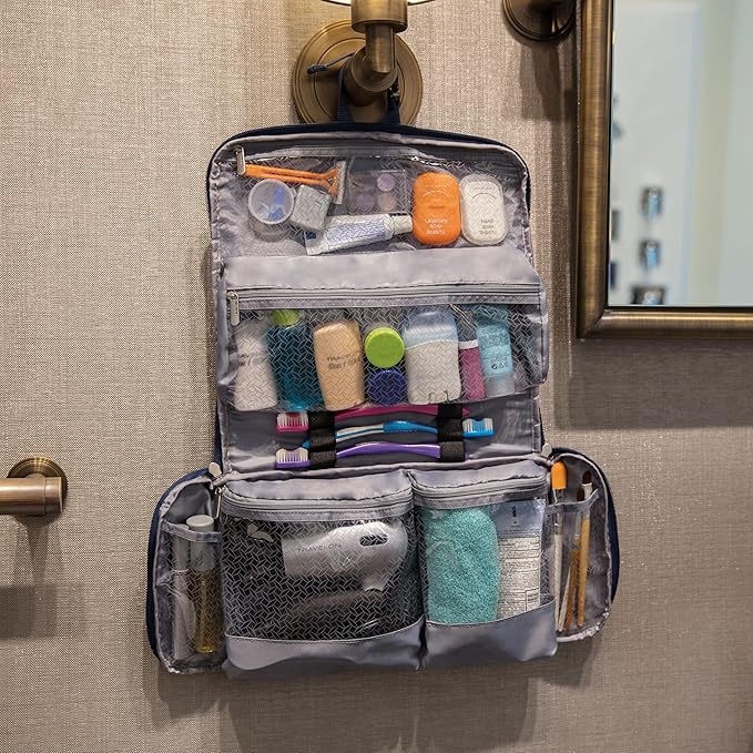 Travelon: Flat-Out Toiletry Kit