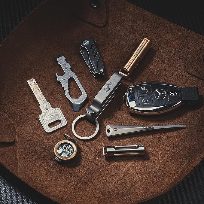 KeyUnity KM00 Titanium Belt Loop Keychain Clip Double Side Quick Release Key Holder with Detachable Key Ring