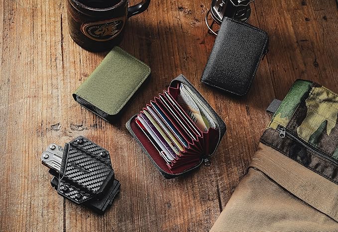 TACTICAL_GEEK PC1 EDC Durable 11-Slot Nylon Card Holder for Credit Cards, Lightweight Zippered Minimalist Wallet for Men and Women, Ideal for Work Travel, with Coin Pouch, Ultra-light and Waterproof,
